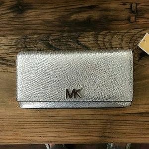 Michael Kors Clutch Metallic Silver Backpack
